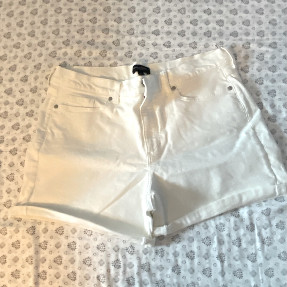 Banana Republic white Jeans rolled leg